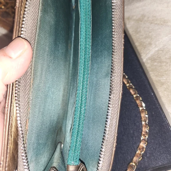 (SOLD)Authentic Chanel Paris New York travel line long wallet. - Picture 10 of 10